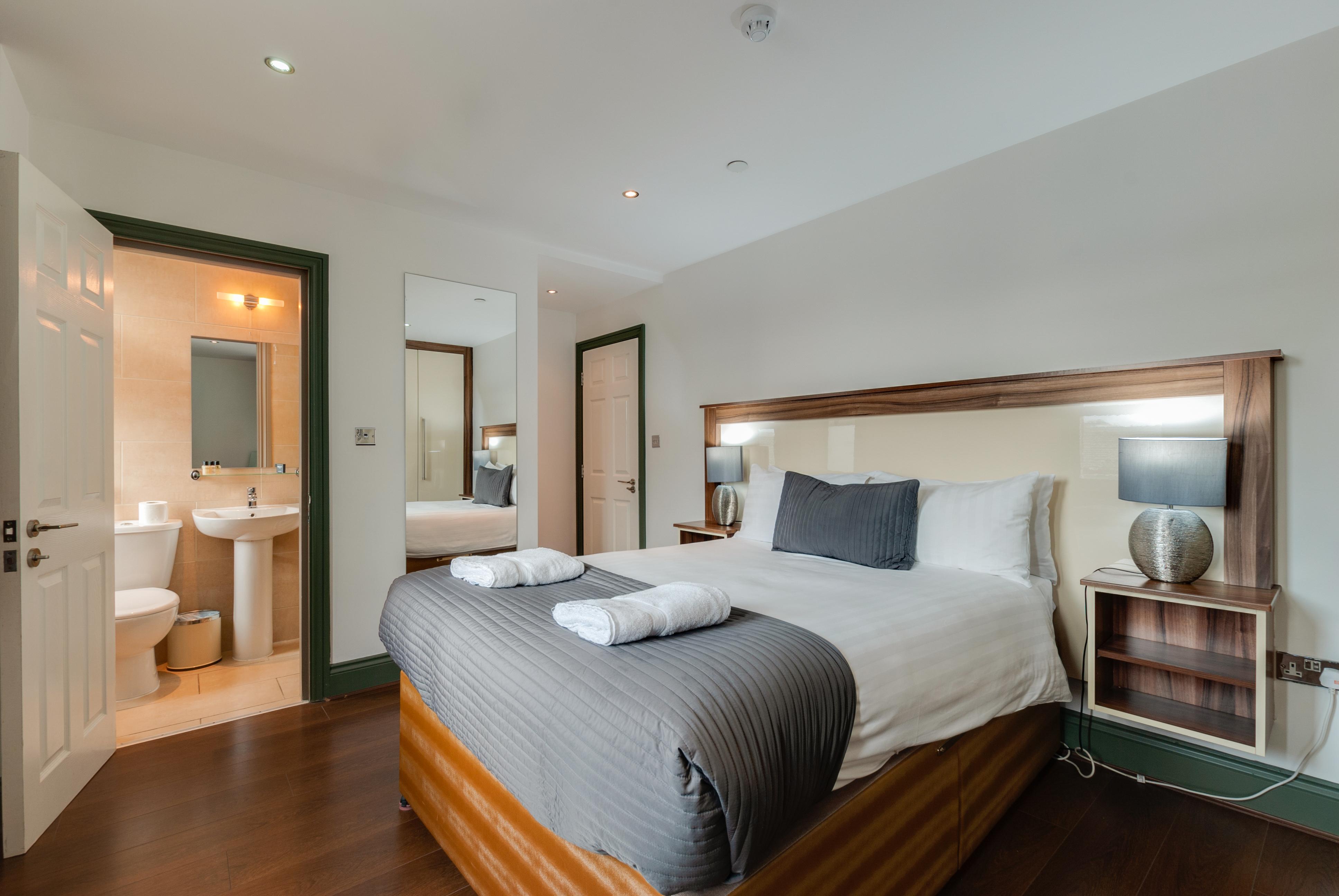 Base Serviced Apartments - Sir Thomas Street Liverpool Exterior foto