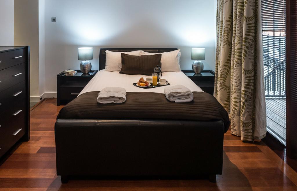 Base Serviced Apartments - Sir Thomas Street Liverpool Exterior foto